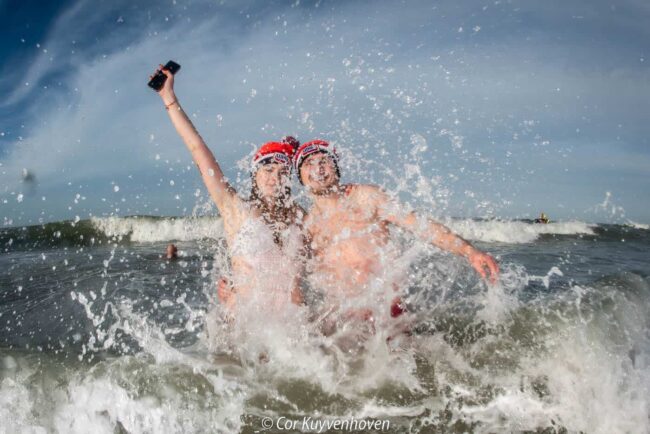 Unox nieuwjaarsduik Scheveningen 2023