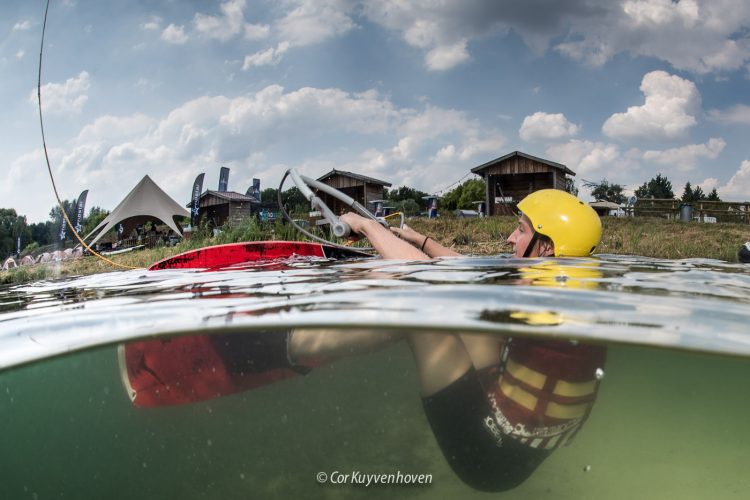 Wakeboarden-down under nieuwe gein-quest-fotoreportage