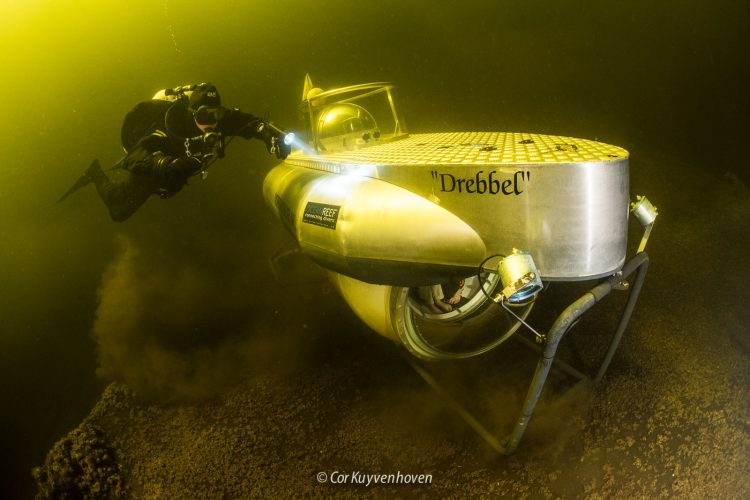 Duikboot in de Vinkeveense plassen. Eigenaar Emile van Essen